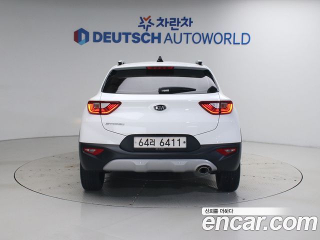 Kia Stonic 1.4 Prestige — пробег 28 111 км — фото 4 из 5