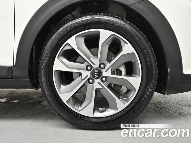Kia Stonic 1.4 Prestige — пробег 28 111 км — фото 5 из 5