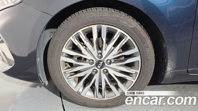 Kia K7 из Кореи Encar
