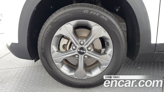 Kia Seltos из Кореи Encar