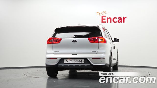 Kia Niro из Кореи Encar