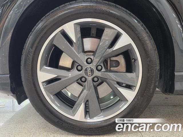 Audi Q4 e-tron из Кореи Encar