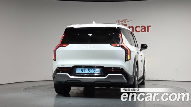 Kia EV9 из Кореи Encar