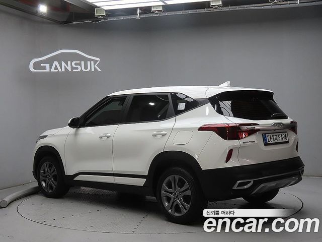 Kia Seltos из Кореи Encar