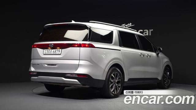 Kia Carnival из Кореи Encar