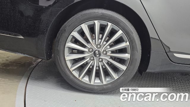 Kia K7 из Кореи Encar