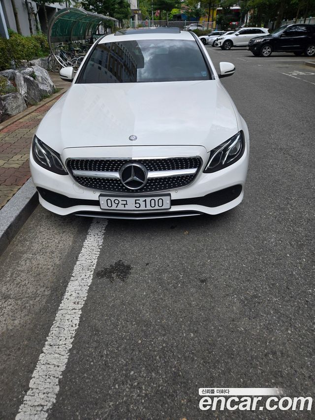 Mercedes-Benz E-Class из Кореи Encar