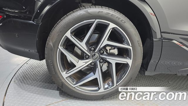 Audi Q6 e-tron из Кореи Encar