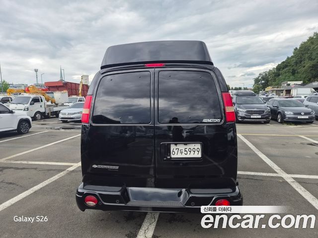 Chevrolet Express Van 5.3 — пробег 452 975 км