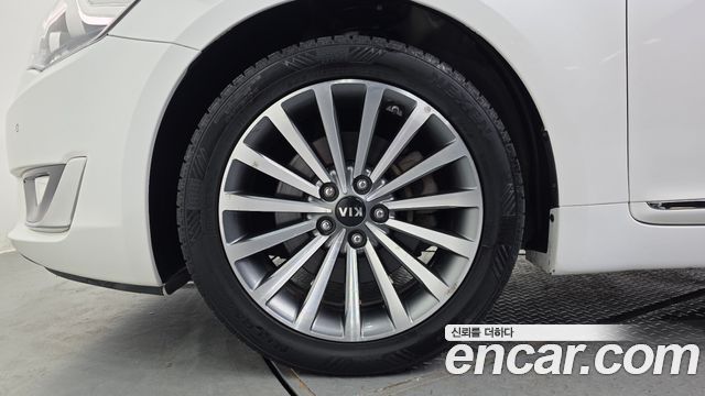 Kia K7 из Кореи Encar