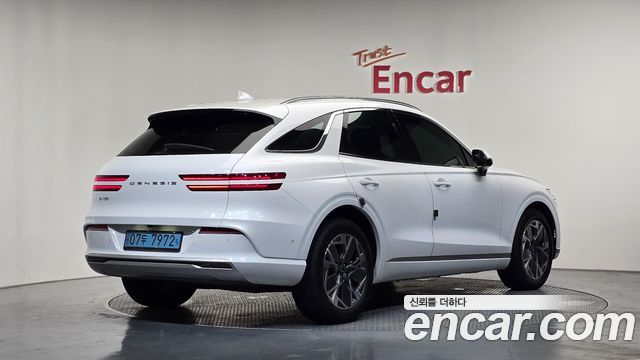 Genesis GV70 из Кореи Encar