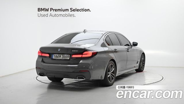 BMW 5-Series 520i M Sport — пробег 33 973 км — фото 2 из 5