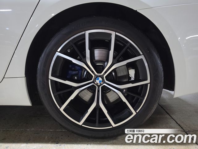 BMW 5-Series 530i xDrive M Sport Package — пробег 43 878 км — фото 5 из 5