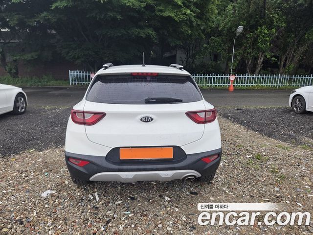 Kia Stonic Diesel 1.6 Deluxe — пробег 242 676 км — фото 5 из 5