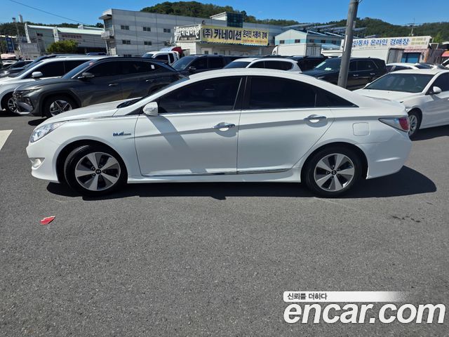 Hyundai Sonata 2.0 Premier — пробег 164 067 км — фото 5 из 5
