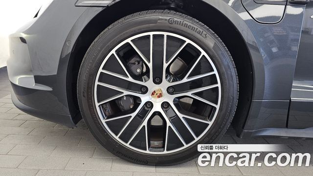 Porsche Taycan из Кореи Encar