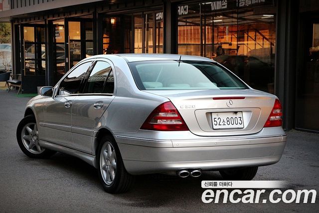 Mercedes-Benz C-Class из Кореи Encar