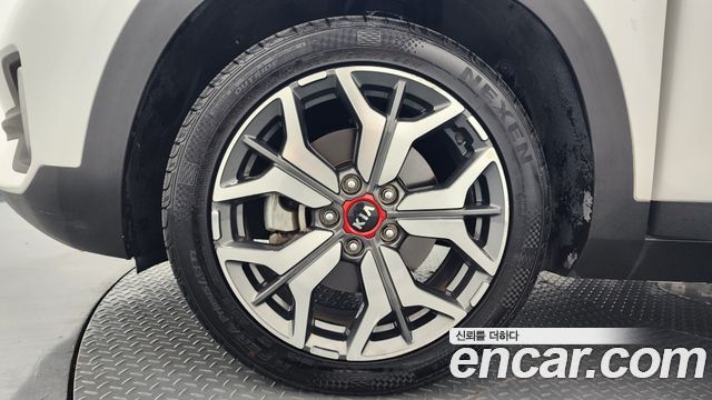 Kia Seltos из Кореи Encar