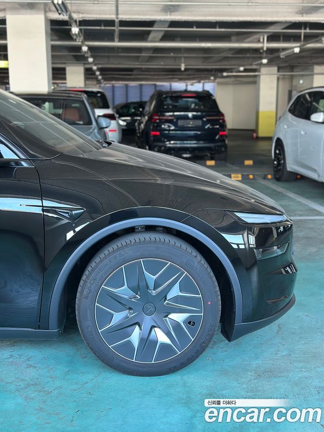 Tesla Model Y L Long Range AWD — пробег 11 км — фото 5 из 5