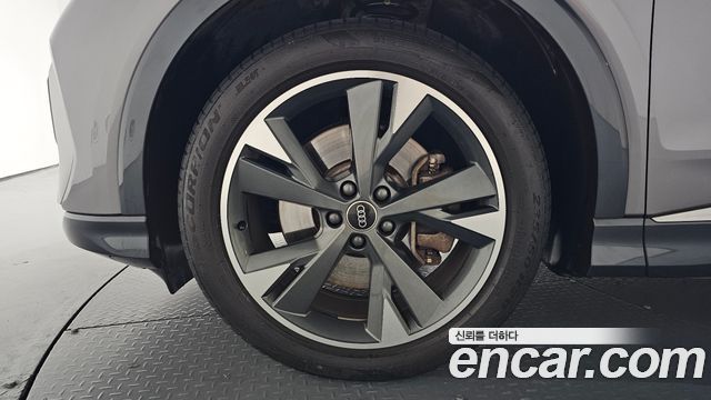 Audi Q4 e-tron из Кореи Encar