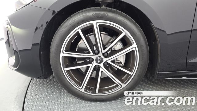 Audi A5 45 TFSI Quattro S Line — пробег 7 561 км