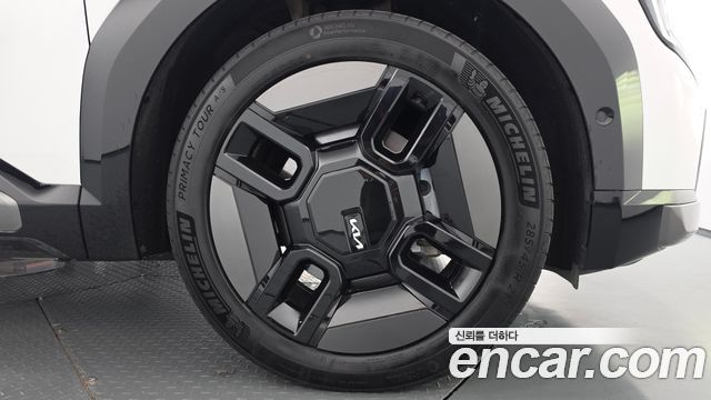 Kia EV9 из Кореи Encar