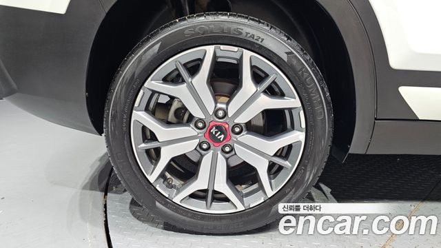 Kia Seltos из Кореи Encar