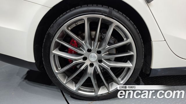 Maserati Ghibli 3.0S Q4 3rd — пробег 109 439 км