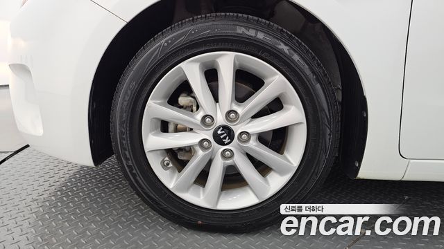 Kia K3 из Кореи Encar
