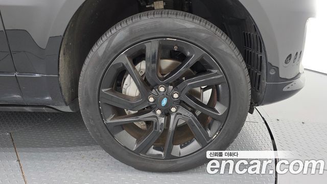 Land Rover Range Rover Sport P360 HSE Dynamic — пробег 48 677 км