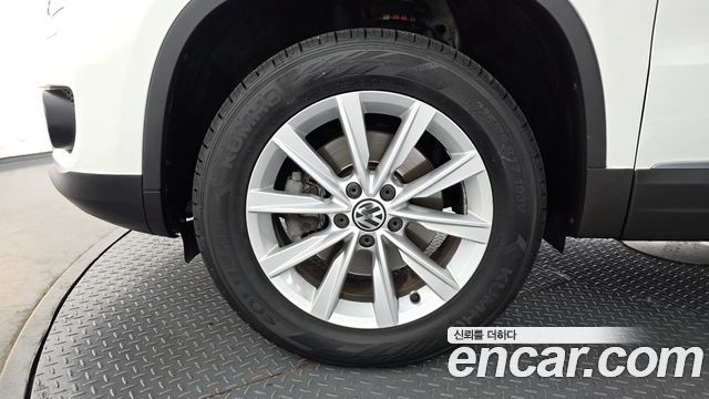 Volkswagen Tiguan из Кореи Encar