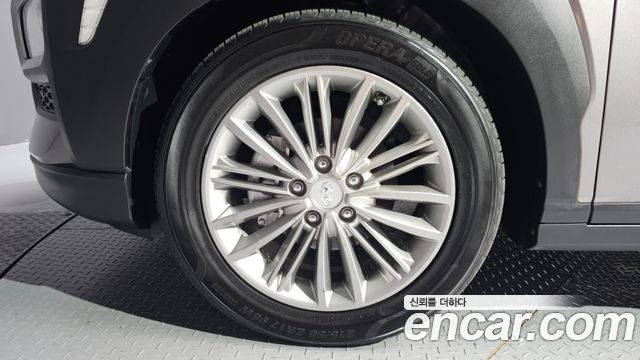 Hyundai Kona из Кореи Encar