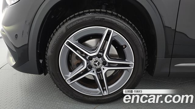 Mercedes-Benz GLA-Class GLA250 4MATIC — пробег 24 658 км