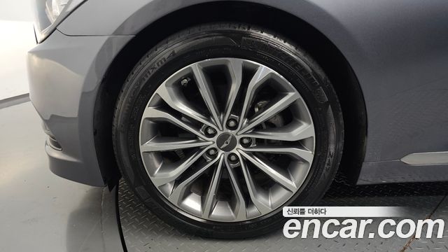 Hyundai Genesis из Кореи Encar