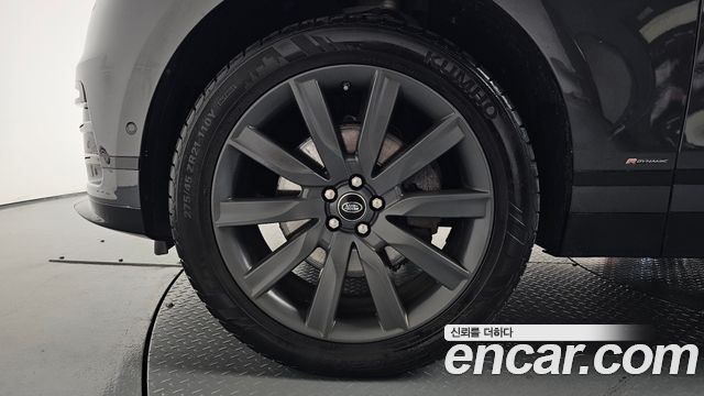 Land Rover Range Rover Velar 3.0 D300 R-Dynamic HSE — пробег 145 220 км