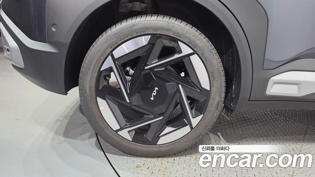 Kia Seltos Gasoline 1.6T 4WD Signature — пробег 4 707 км — фото 5 из 5