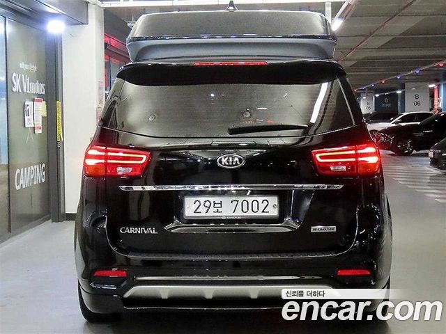 Kia Carnival 9-Seater Hi-Limousine Luxury — пробег 58 814 км — фото 5 из 5