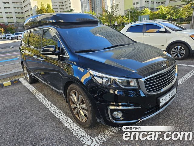 Kia Carnival 9-seater Hi-Limousine Noblesse — пробег 242 423 км — фото 5 из 5