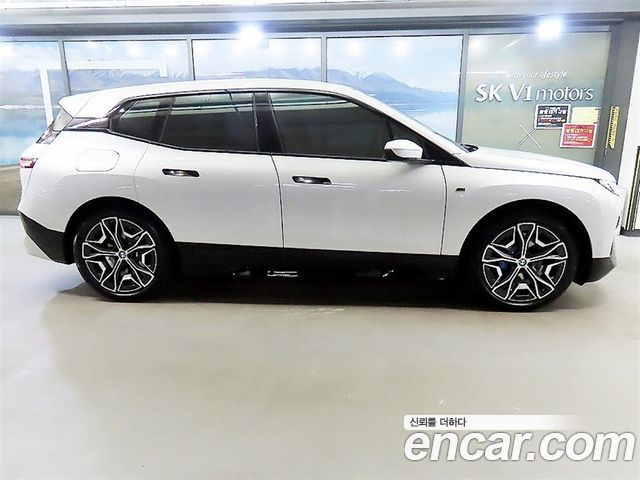 BMW iX из Кореи Encar