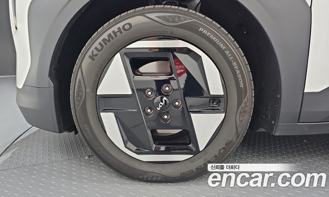 Kia EV3 из Кореи Encar