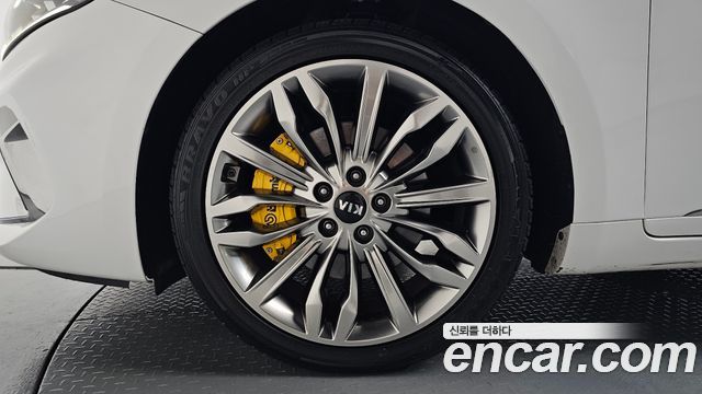 Kia K7 из Кореи Encar