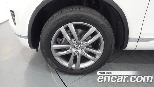 Volkswagen Touareg из Кореи Encar