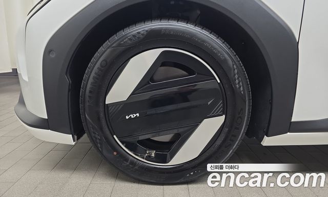 Kia EV4 из Кореи Encar