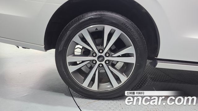 Ford Expedition из Кореи Encar