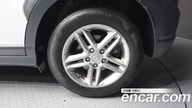Hyundai Kona из Кореи Encar
