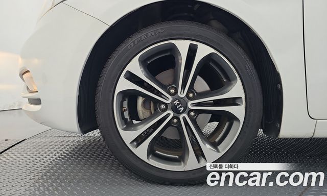 Kia K3 из Кореи Encar