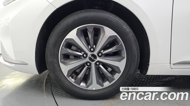 Kia K8 из Кореи Encar