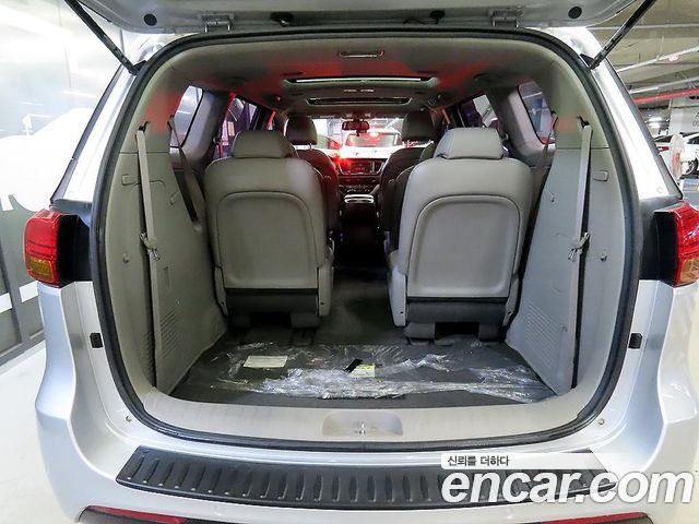 Kia Carnival 9-seater Luxury — пробег 109 505 км — фото 5 из 5