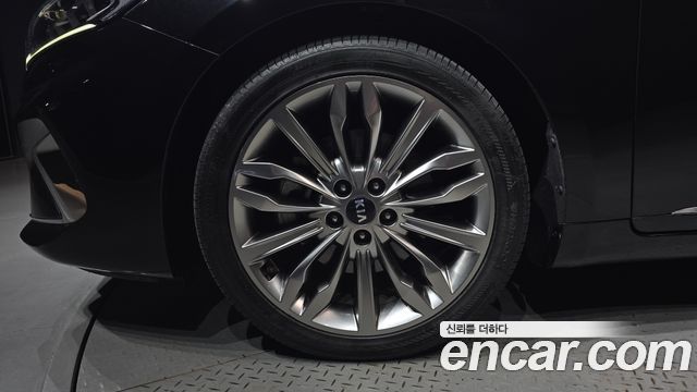 Kia K7 из Кореи Encar