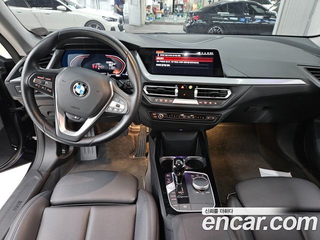 BMW 2-Series 220i Advantage — пробег 68 668 км — фото 5 из 5